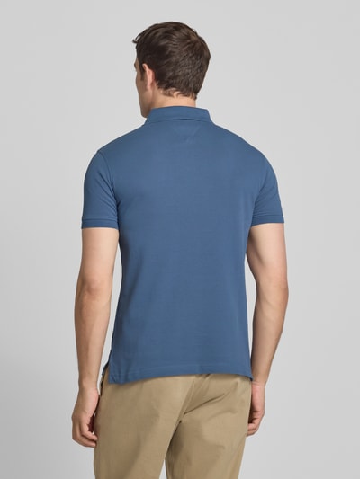 Tommy Hilfiger Slim Fit Poloshirt aus Baumwoll-Elasthan-Mix Jeansblau 5