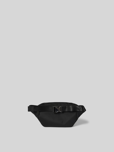 Produktfoto, Bauchtasche mit Label-Detail von Dsquared2 in Schwarz mit Hauptfach und Nebenfach, Reißverschlüssen, verstellbarem Riemen, Maße 28 cm Breite, 22 cm Länge, 7 cm Tiefe