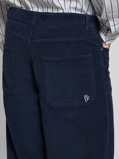 REVIEW Cordhose mit 5-Pocket-Design Marine 3