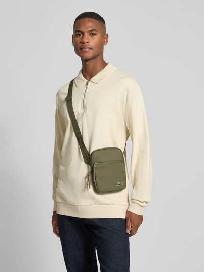 Lacoste Umhängetasche mit Logo-Stitching Stein 1