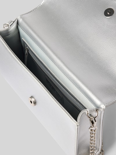 Produktfoto, silberne Clutch / Abendtasche mit Logo-Detail Modell 'DIVINA' von Valentino Bags, glatte Oberfläche, Damen Accessoire