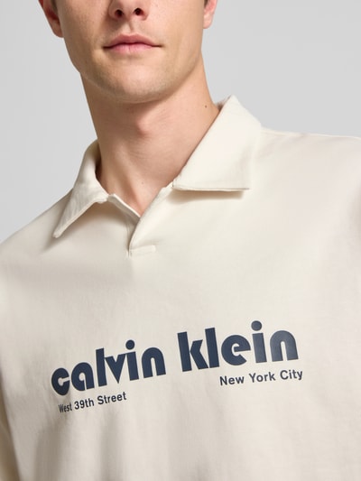 Calvin Klein Jeans Relaxed Fit Poloshirt mit Label-Print Offwhite 3