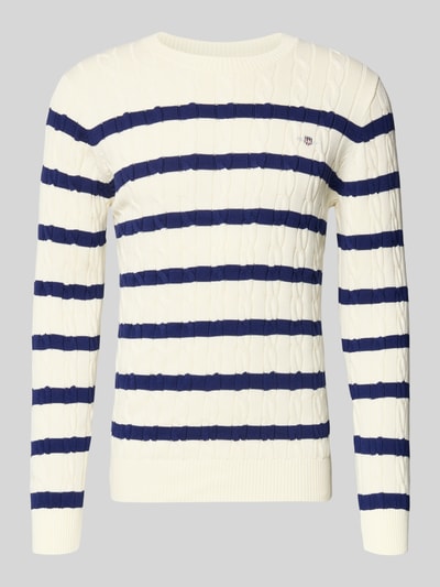 Produktfoto, Slim Fit Pullover in Strick-Optik von Gant aus reiner Baumwolle, weiß mit blauen Querstreifen, elastische Abschlüsse, Rundhalsausschnitt