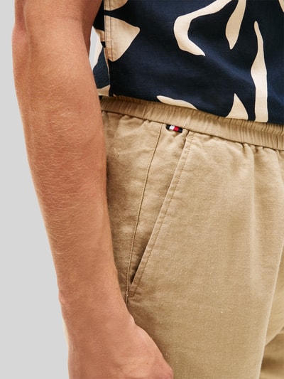Tommy Hilfiger Tapered chino van linnenmix met trekkoord model 'HARLEM' Beige - 3