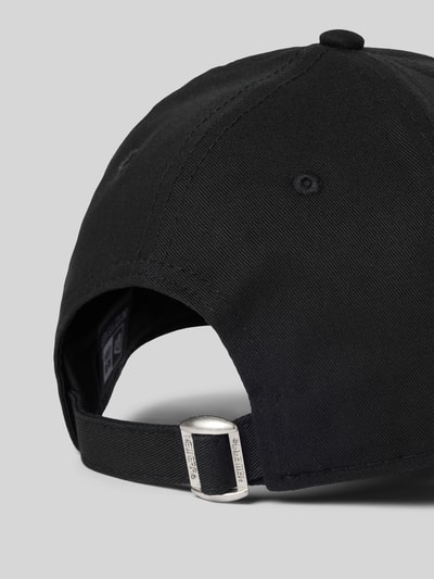 Produktfoto, Base Cap mit Motiv-Stitching von New Era aus bawełna, wyhaftowane logo, wyhaftowany motyw, motyw zwierzęcy, czarny kolor