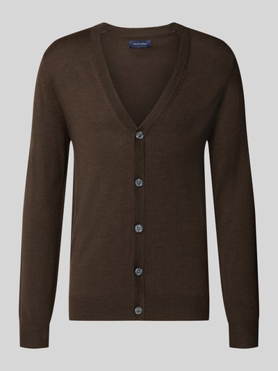 Produktfoto, Cardigan aus Woll-Mix mit V-Ausschnitt von Christian Berg Men in Dunkelbraun, körpernaher Schnitt, Knopfleiste, glatte Textur