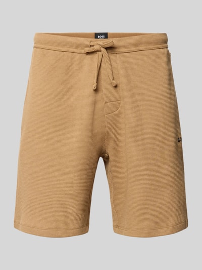 Produktfoto, beige Regular Fit Sweatshorts aus Baumwoll-Mix von BOSS, sichtbare Struktur und Kordelzug, Herren Sweatshorts von BOSS