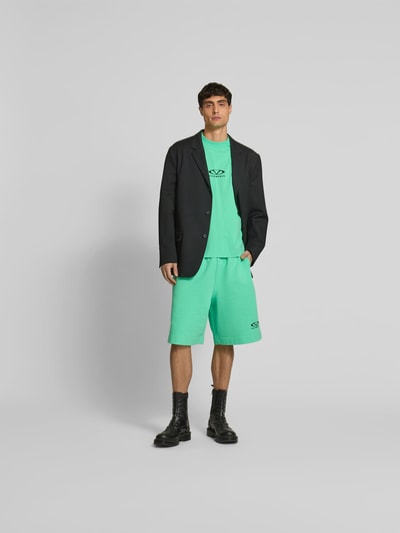 VETEMENTS Sweatshorts mit Label-Print Neon Gruen 1