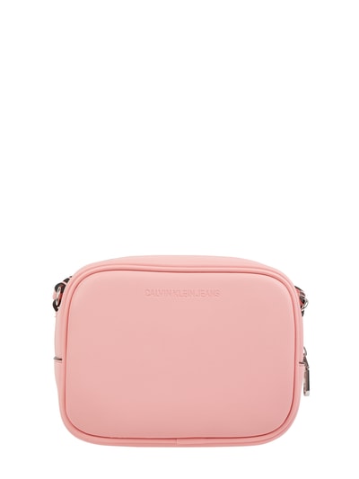 Calvin Klein Jeans Camera Bag in Leder-Optik Rosa 4