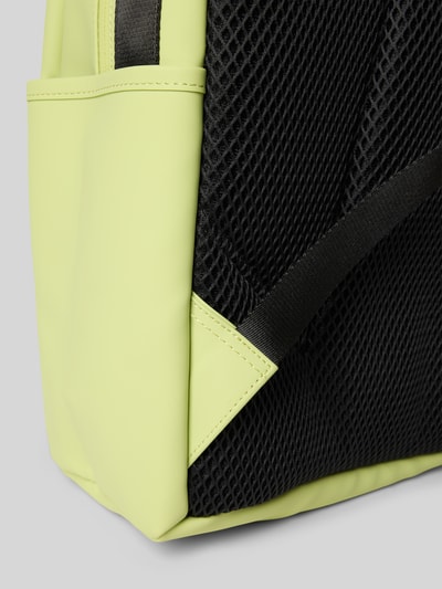 RAINS Rucksack mit Tragehenkel Hellgruen 3