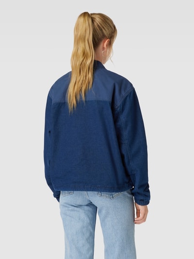 Carhartt Work In Progress Oversized Jeansjacke mit Label-Patch Modell 'Alma' Jeansblau 5