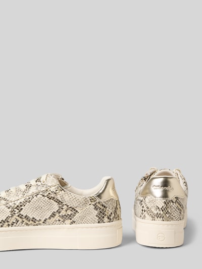 Produktfoto, Low Top Sneaker in Schlangenleder-Optik Modell 'Snake' von Tamaris in beige-brauner Snake-Optik mit strukturierter Sohle, runder Schuhspitze, Plateau-Absatz, Label-Prägung, Schnürung und Reißverschluss
