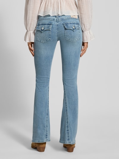 TRUE RELIGION Jeansy o rozkloszowanym kroju z niskim stanem i wpuszczanymi kieszeniami model ‘JOEY’ Jasnoniebieski 5
