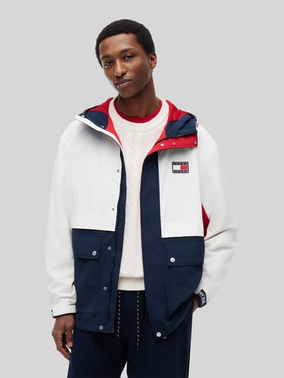 Tommy Jeans Regular Fit Jacke aus Nylon mit Logo-Patch Marine 4