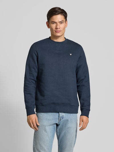 Wood Wood Sweatshirt mit Logo-Badge Modell 'Tye' Dunkelblau 4