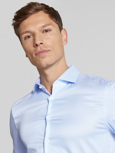 Jake*s Slim Fit Businesshemd in Premiumqualität Hellblau 3