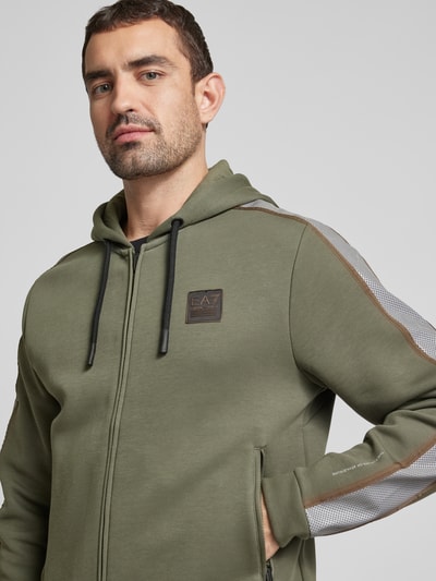 EA7 Emporio Armani Sweatjacke mit Label-Patch Oliv 3