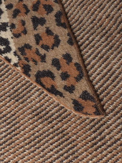 Produktfoto, Tuch in Strick-Optik Modell 'Leo' von Kurt Beines, Animal-Print in Braun, Beige und Schwarz, strukturierte Textur