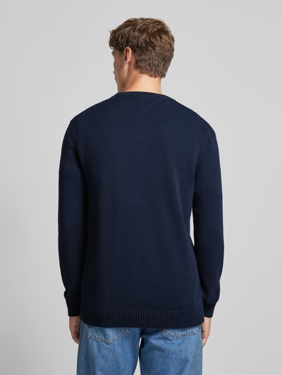 Tommy Jeans Slim fit gebreide pullover met logobadge Donkerblauw - 5