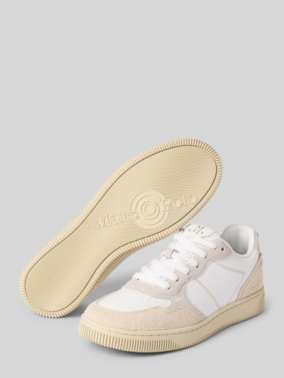 Productfoto, Low Top Sneaker aus reinem Rindsleder Modell 'SANDRA' van Marc O'Polo, unie kleur, ronde neus, platte zool, labelreliëf, vetersluiting, zool met structuur, suède en gladleren afwerking.