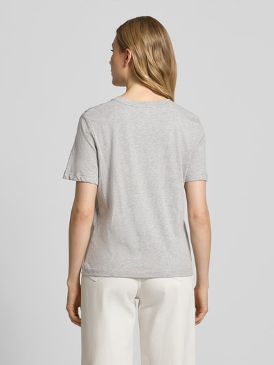 Tommy Hilfiger T-shirt o kroju regular fit z czystej bawełny Jasnoszary melanż 5