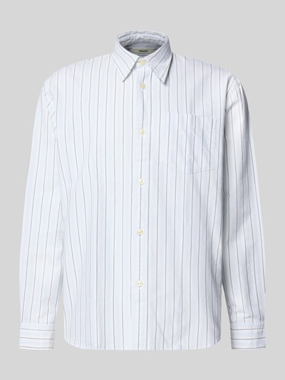 Produktfoto, Relaxed Fit Freizeithemd aus reiner Baumwolle Modell 'OXFORD SHIRT' von Selected Homme, weiß mit Streifen, Allover-Muster, Kentkragen, durchgehender Knopfleiste, Langarm, Brusttasche, Rückenpasse