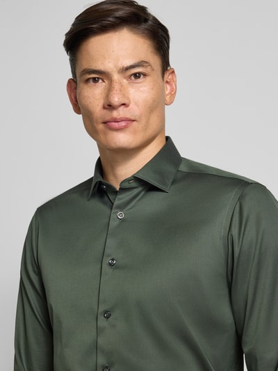 OLYMP SIGNATURE SLIM FIT Slim Fit Businesshemd mit Kentkragen Oliv 3