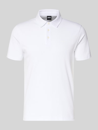 Produktfoto, wit Poloshirt met Brand-Schriftzug van BOSS, katoen, regular fit, tonale tekst, korte mouwen, gladde textuur