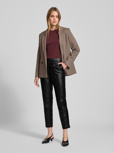 s.Oliver BLACK LABEL Straight leg broek in leerlook met vaste persplooien Zwart - 1