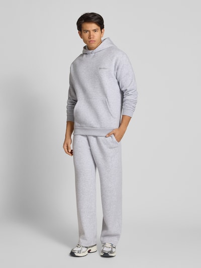 REVIEW Hoodie mit Label-Print Hellgrau Melange 1