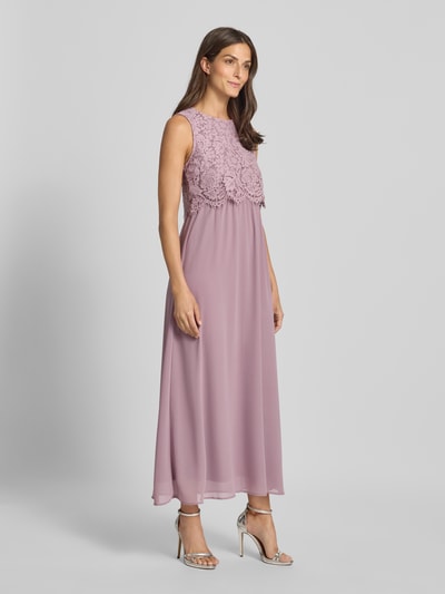 Vila Maxikleid mit Spitze und Cut Out im Rücken Mauve 1