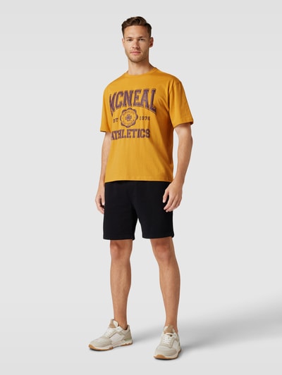 MCNEAL T-shirt met labeldetails Mosterdgeel - 1