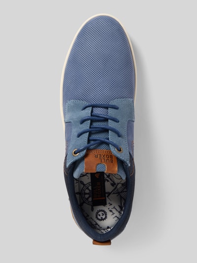 Produktfoto, buty sznurowane aus Leder-Mix mit Logo-Prägung von BULLBOXER, mieszanka skóry, zaokrąglony krój, profilowana podeszwa, wysokość obcasa 4 cm, wysokość cholewki 9 cm, szerokość w rozmiarze 44: 7 cm, niebieskie odcienie, gładka i perforowana faktura, designerskie wnętrze ze wzorem