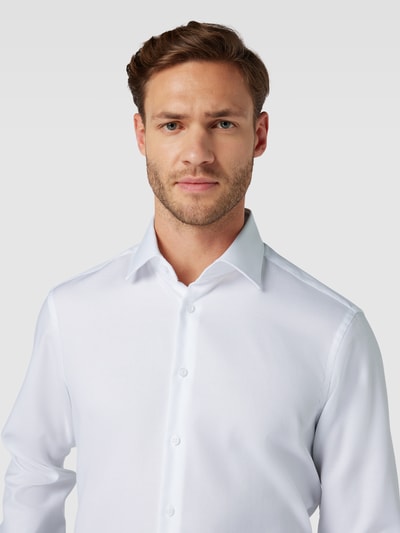 Christian Berg Men Regular Fit Business-Hemd mit Kentkragen Weiss 3