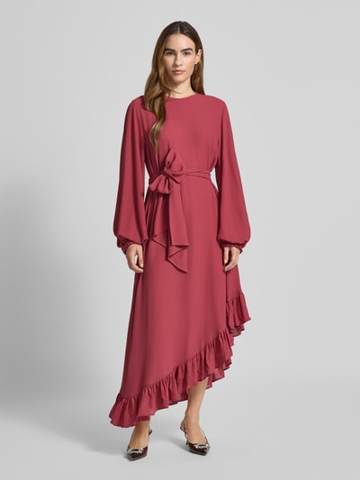 Essentiel Antwerp Figurumspielendes Maxikleid mit asymmetrischem Rüschensaum Modell 'IFLOWER' Altrosa 1