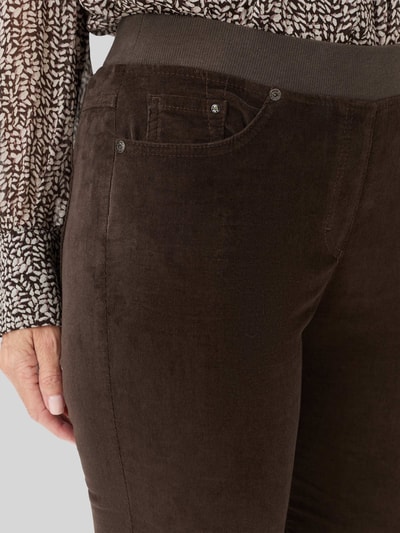 Raphaela By Brax Dżinsy o kroju slim fit z mieszanki bawełny i wiskozy model 'Pamina' Ciemnobrązowy 3