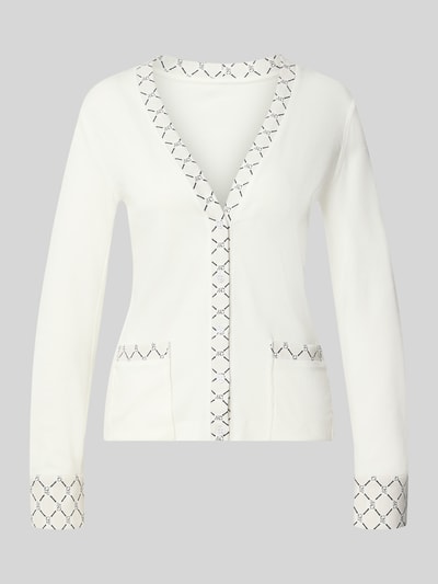 Produktfoto, Cardigan mit V-Ausschnitt und Knopfleiste von Marc Cain im Baumwoll-Elasthan-Mix, Regular-Fit, Kontrastbesatz mit Logo-Muster, Farbe Weiß, Rückenlänge bei Größe 36: 54 cm.