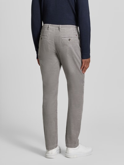 Tommy Hilfiger Spodnie sztruksowe z prostą nogawką z mieszanki bawełny model ‘DENTON’ Średnioszary 5