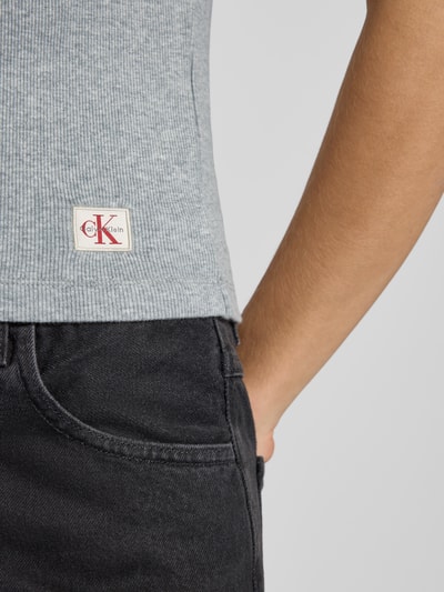 Calvin Klein Jeans Slim fit poloshirt met labeldetail Lichtgrijs gemêleerd - 3