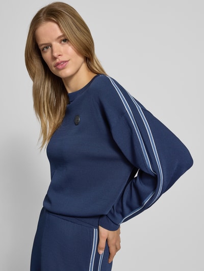 P.E Nation Bluza z naszywką z logo model ‘RETREAT’ Ciemnoniebieski 3