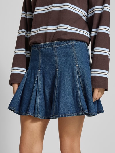 Levi's® Mini-Jeansrock aus Baumwoll-Lyocell-Mix Modell 'GODET' Dunkelblau 3