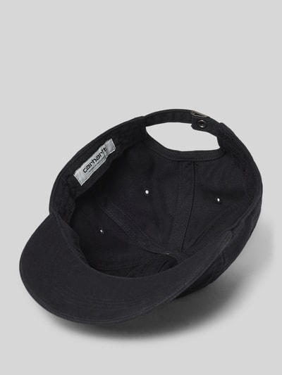 Produktfoto, Base Cap mit Logo-Stitching Modell 'Madison' von Carhartt Work In Progress aus Reine Baumwolle mit Strapback-Verschluss, schwarze Farbe, glatte und feste Struktur, Innenansicht.