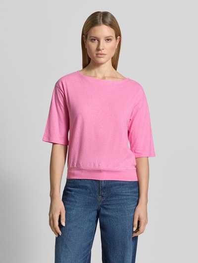 Vrouwenmodel draagt Relaxed Fit T-shirt aus Hanf-Mix van Lanius in roze met halflange mouwen, katoenmix, elastische band, ruglengte maat 36: 53 cm, ganzkörperaanzicht van voren.