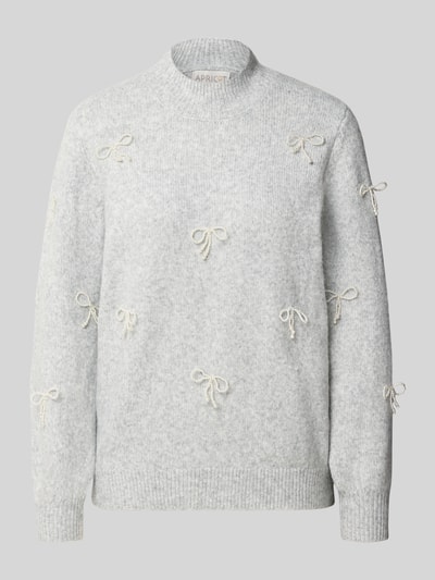 Produktfoto, Strickpullover mit Stehkragen und Perlen von Apricot in Hellgrau, Regular Fit, mit Applikationen und Perlen, strukturierte Oberfläche