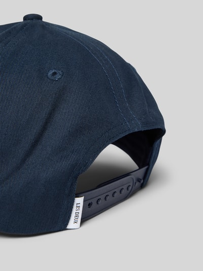 Les Deux Basecap mit Label-Stitching Dunkelblau 3