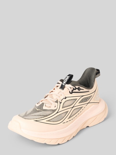 Produktfoto, Sneaker mit Logo-Print Modell 'KAWANA' von HOKA in Beige und Schwarz, abgerundete Passform, Schnürverschluss, strukturierte Sohle, Damen Sneaker, Absatzhöhe 5 cm, Schafthöhe 7 cm, Schaftweite 9 cm
