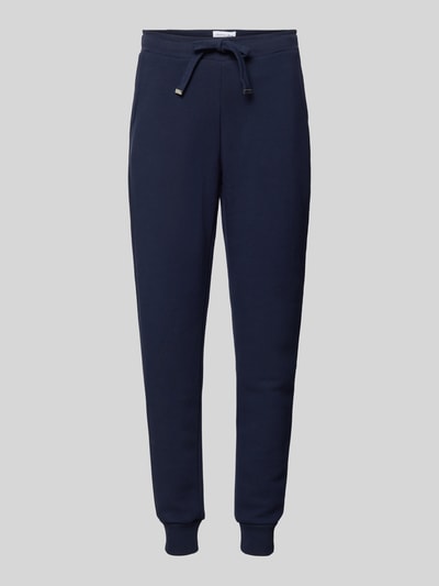 Produktfoto, Sweatpants mit elastischem Bund von Christian Berg Woman aus Baumwoll-Mix im lockeren Schnitt mit Tunnelzug und französischen Eingrifftaschen, dunkelblau.