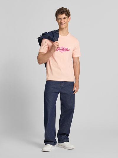 JACK & JONES T-Shirt mit Label-Print Modell 'CASSIS' Apricot 1