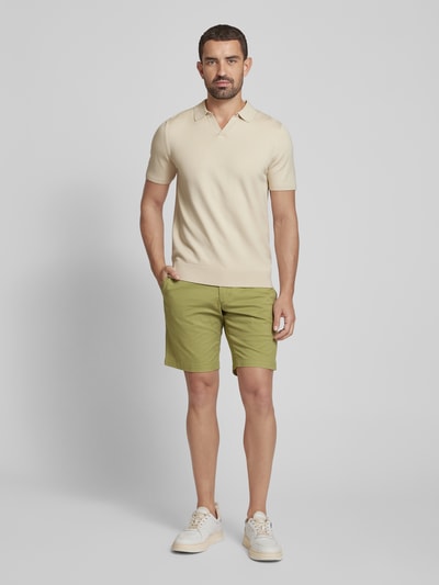 Tommy Hilfiger Bermudas in unifarbenem Design Modell 'BROOKLYN' Oliv 1