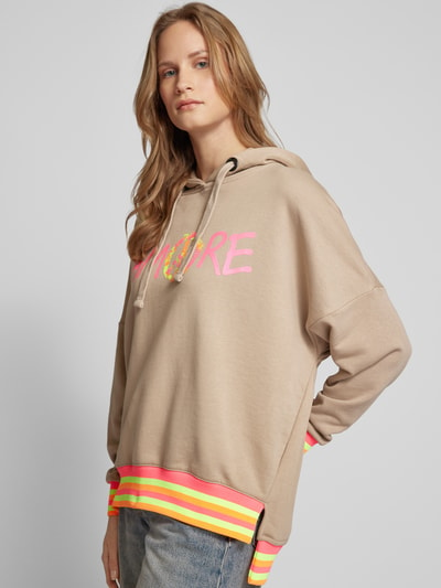 miss goodlife Oversized Hoodie mit Label-Print Modell 'Amore' Sand 3